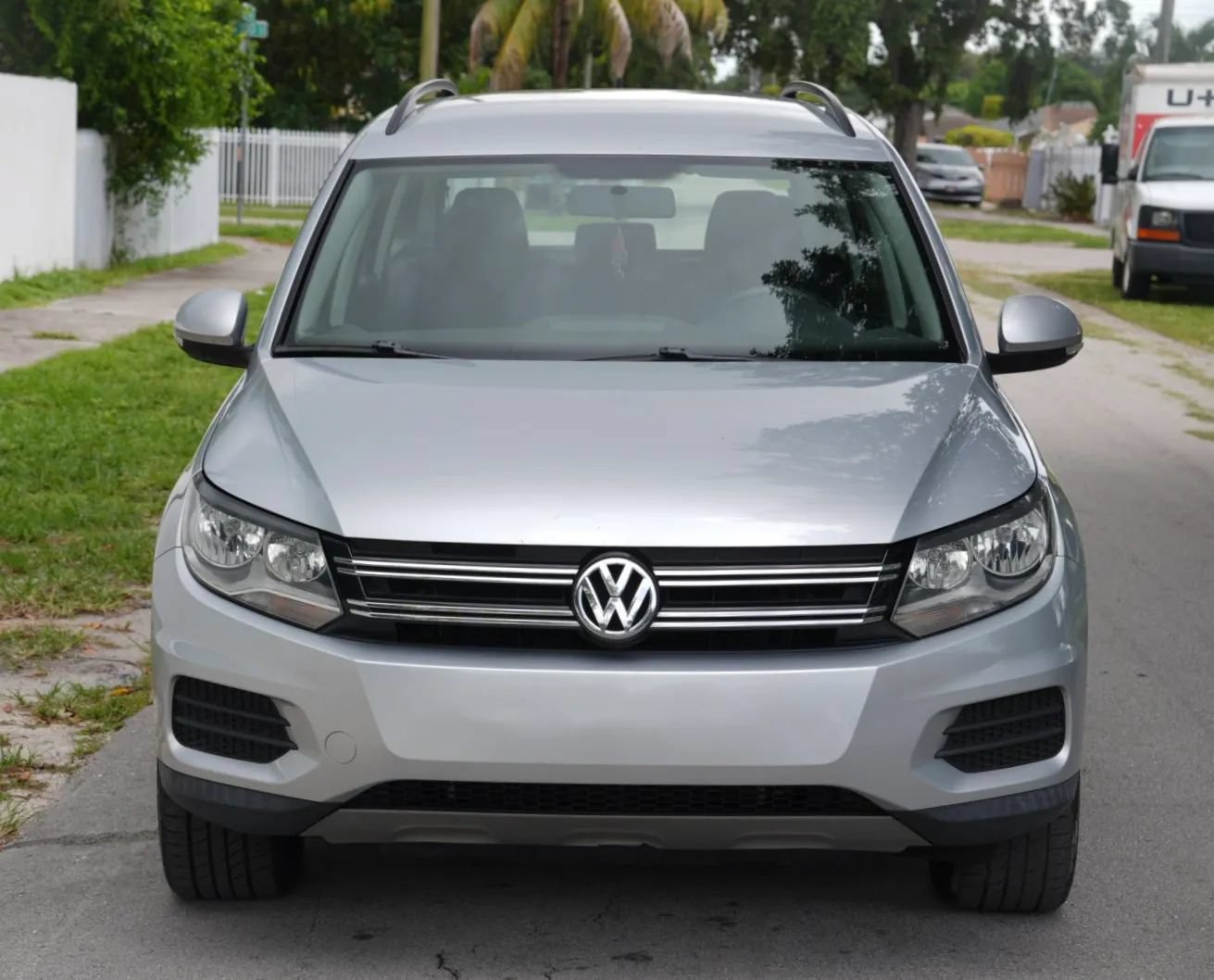 Used 2017 Volkswagen Tiguan Limited w/ Premium Package AWD/4WD image 4
