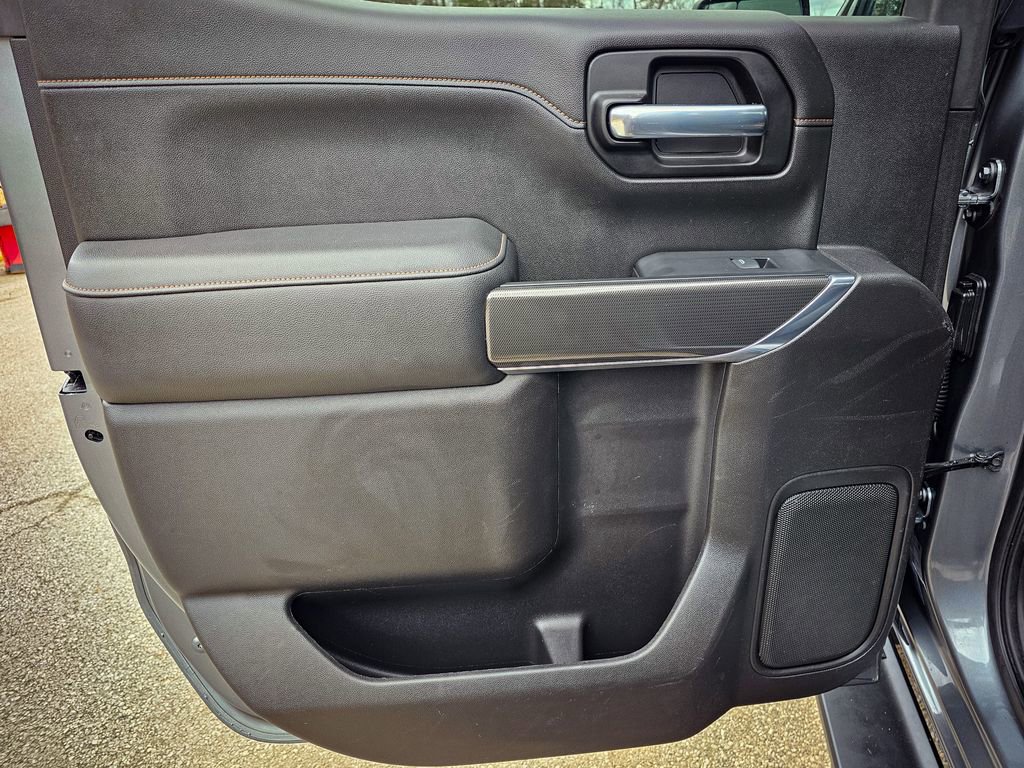 Used 2021 GMC Sierra 1500 AT4 w/ Off-Road Performance Package image 29
