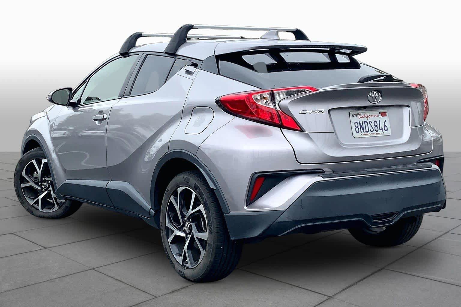 Used 2019 Toyota C-HR XLE FWD image 11
