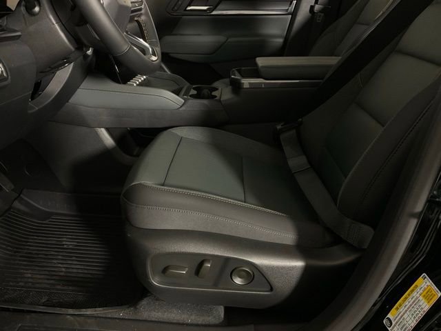 New 2026 GMC Terrain AT4 w/ LPO, Floor Liner Package image 32