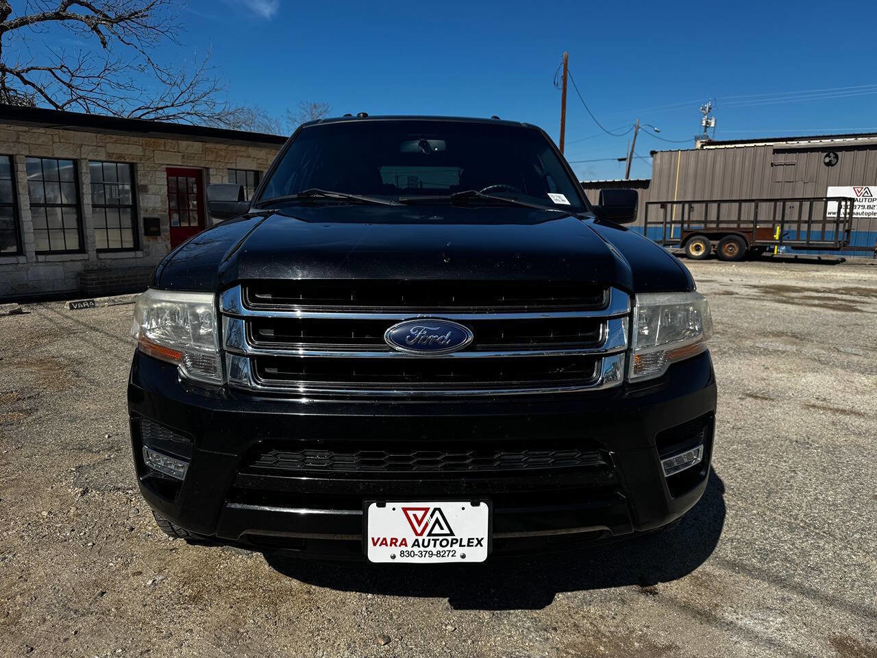 Used 2015 Ford Expedition XLT w/ Equipment Group 202A image 8