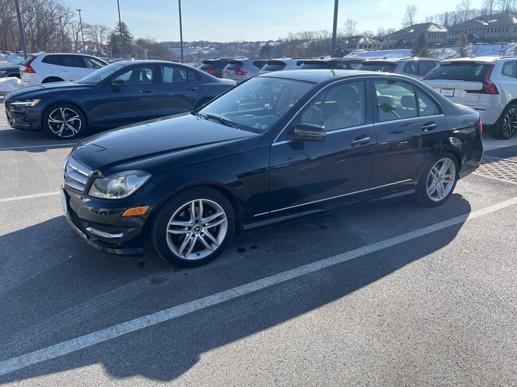 Used 2013 Mercedes-Benz C 250 Sedan image 4