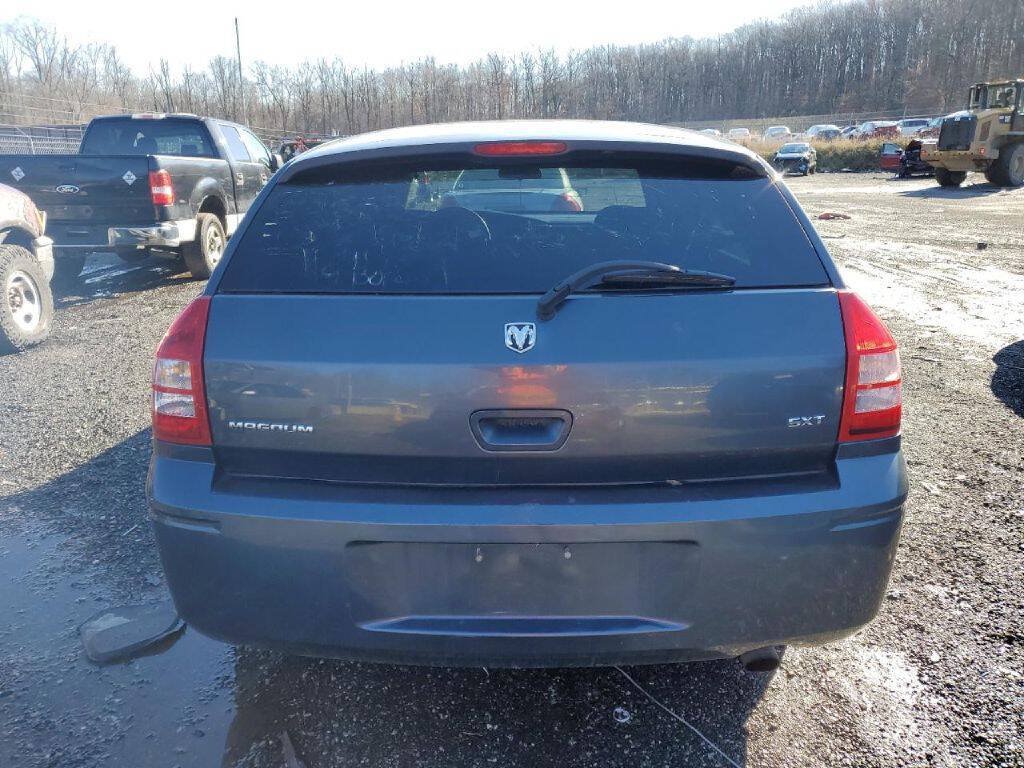 Used 2007 Dodge Magnum SXT RWD image 5