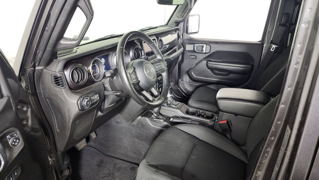Used 2021 Jeep Wrangler Unlimited Sport image 12