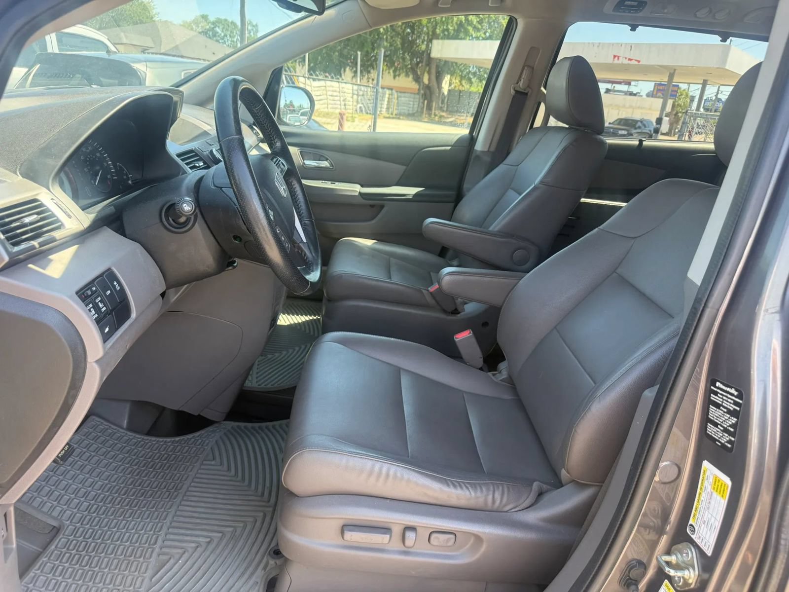 Used 2015 Honda Odyssey EX-L image 10