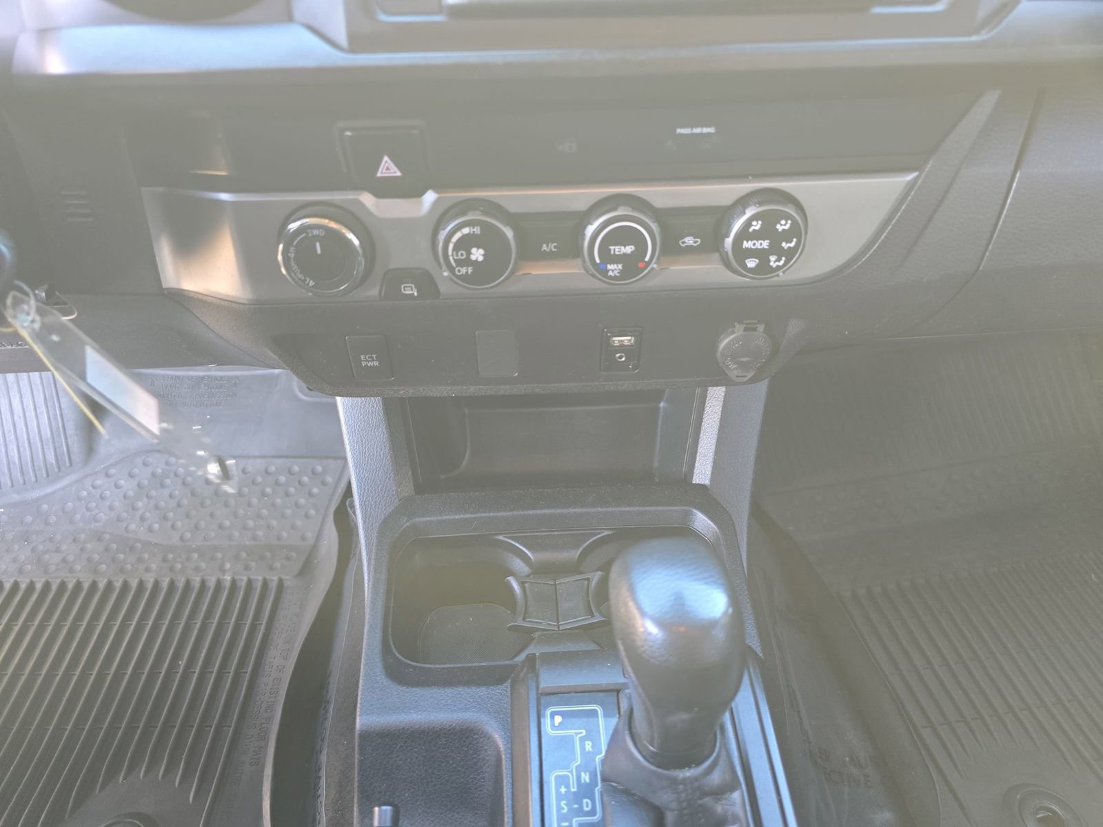 Used 2019 Toyota Tacoma SR w/ SR Convenience Package image 27