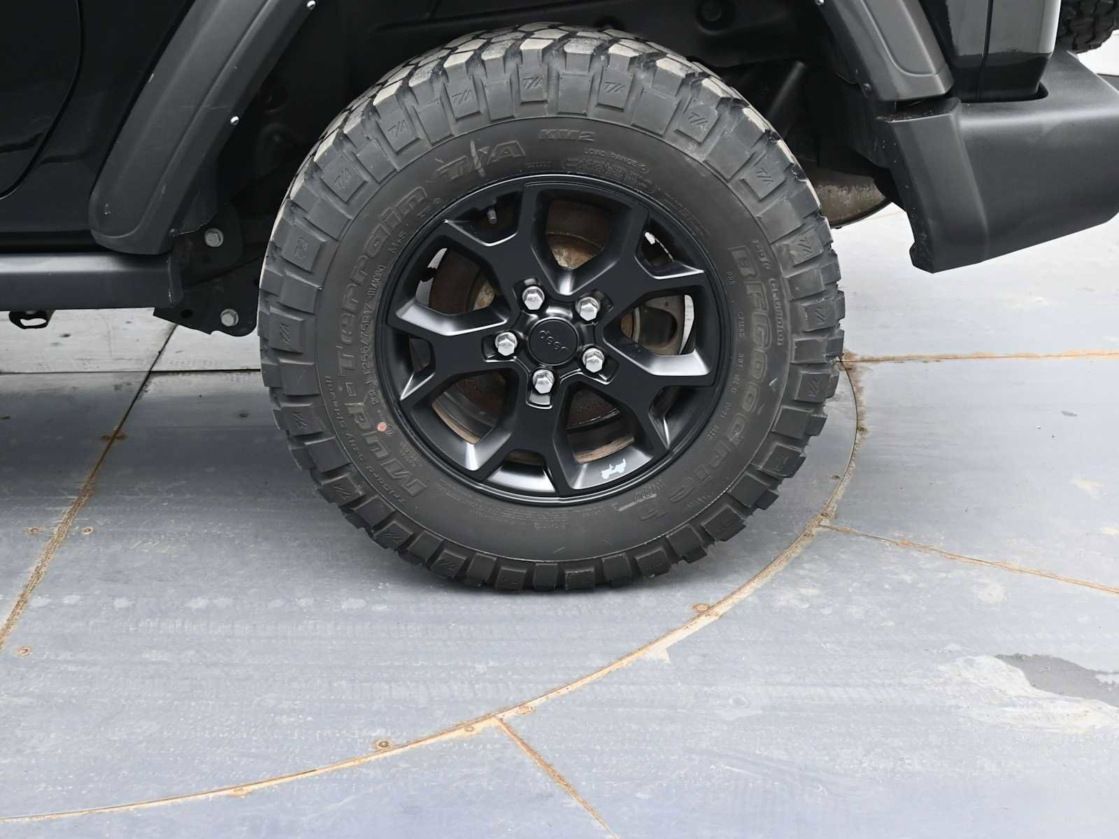 Used 2022 Jeep Wrangler Sport AWD/4WD image 5