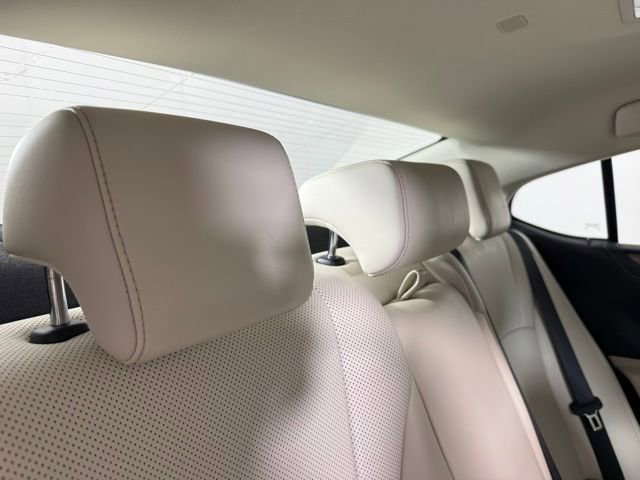 Used 2025 Lexus ES 300h w/ Premium Package image 29