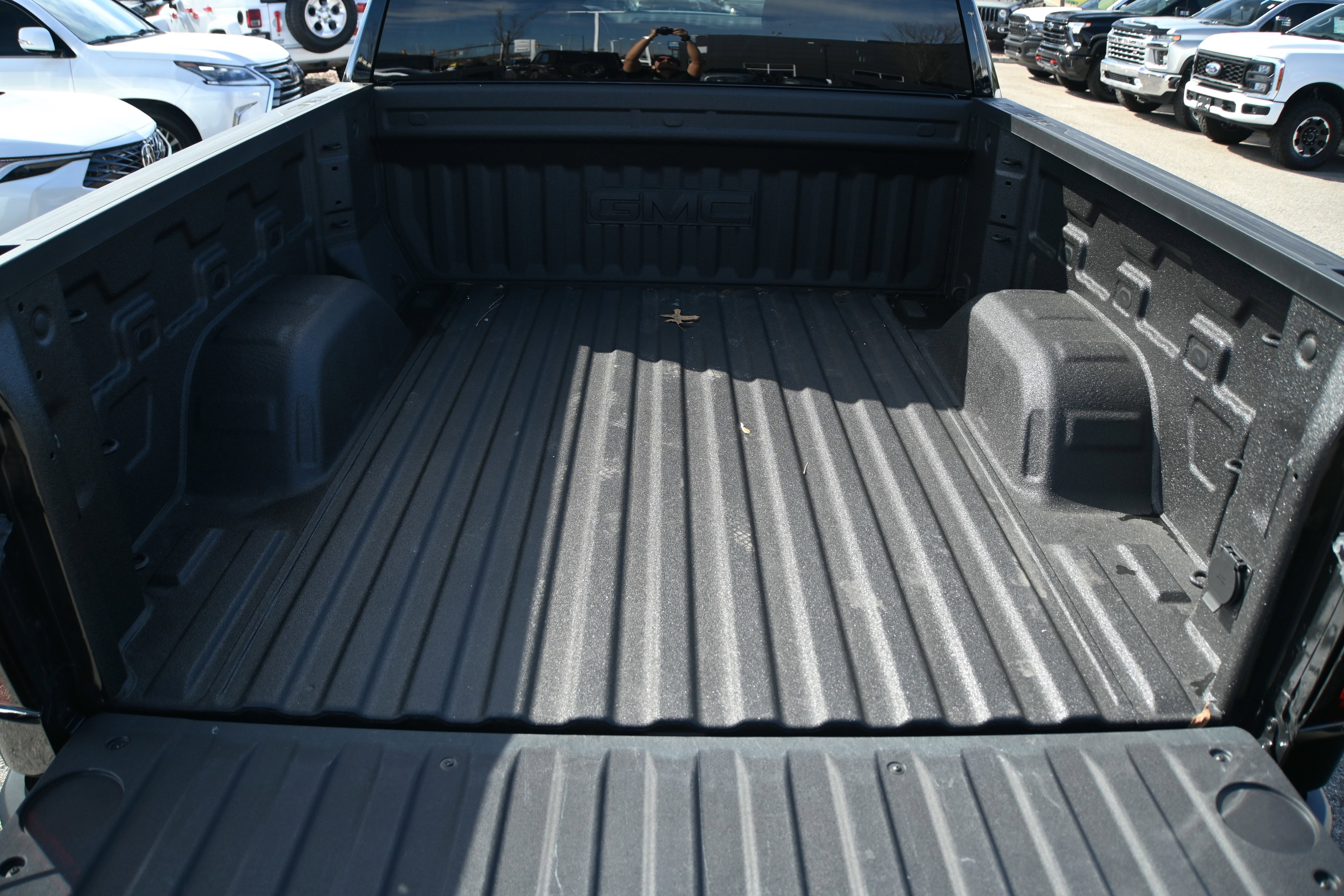 Used 2025 GMC Sierra 1500 Elevation w/ X31 Off-Road Package AWD/4WD image 34