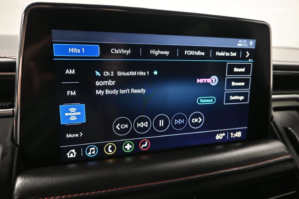 Used 2021 Chevrolet Suburban RST w/ Luxury Package AWD/4WD image 20