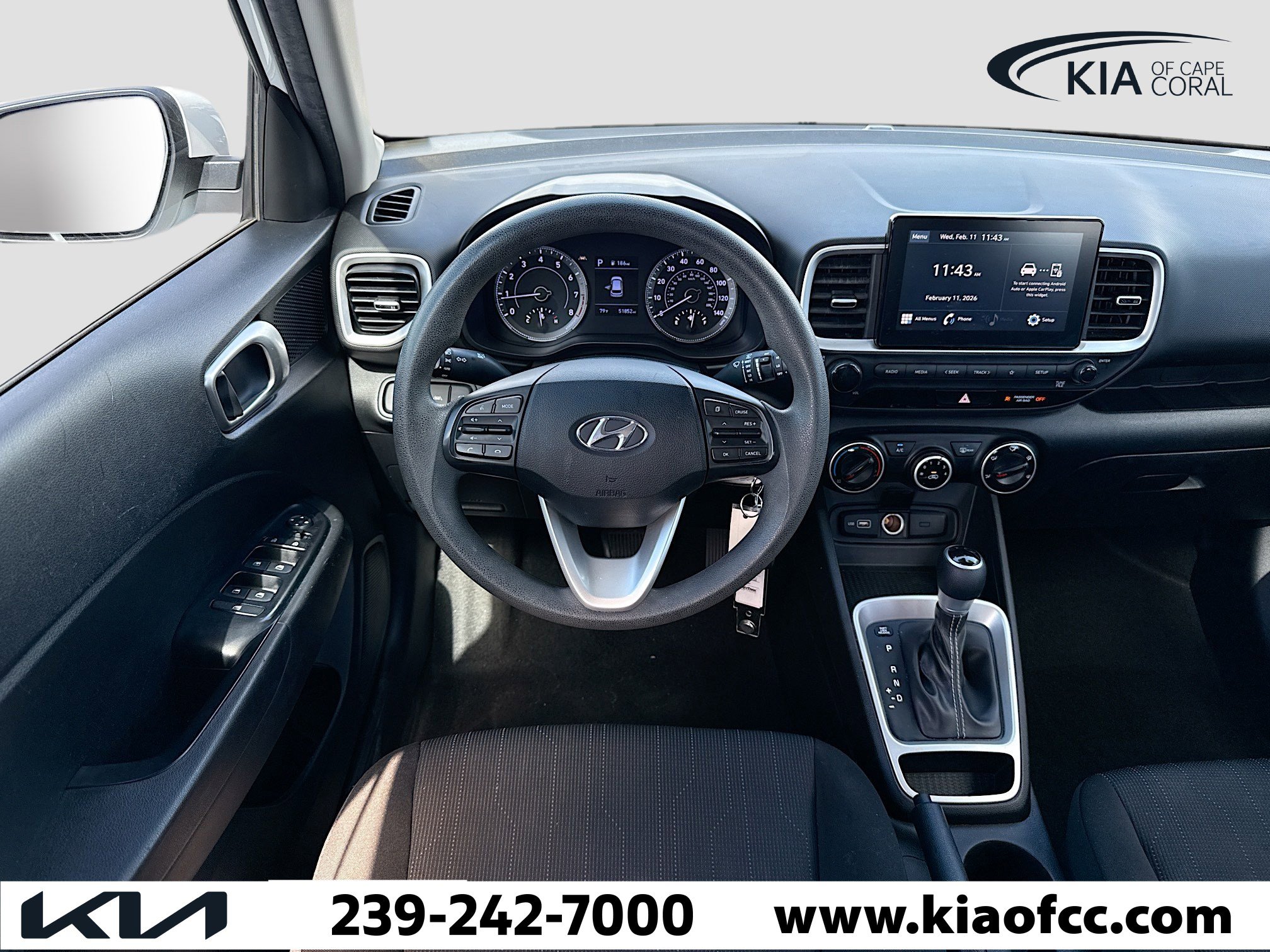 Used 2022 Hyundai Venue SE image 16