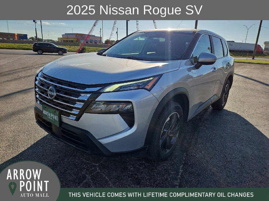 Used 2025 Nissan Rogue SV FWD image 4