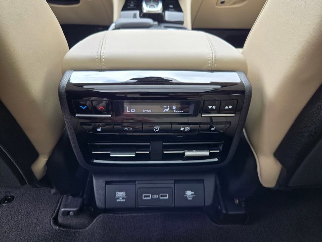 Used 2022 Acura MDX SH-AWD w/ Advance Package image 18