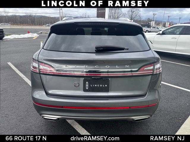 Used 2023 Lincoln Nautilus Reserve image 4