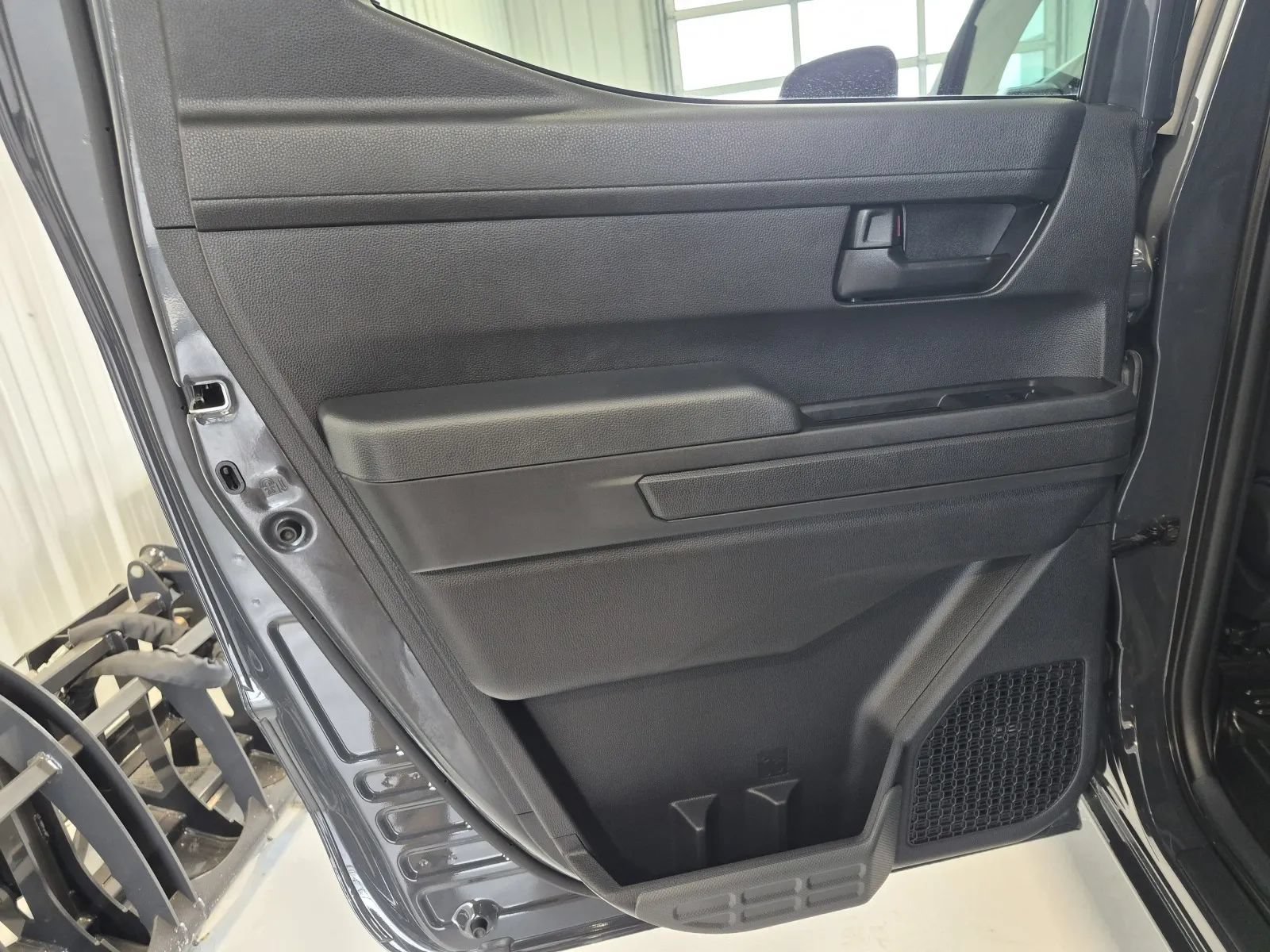 Used 2024 Toyota Tacoma SR AWD/4WD image 11