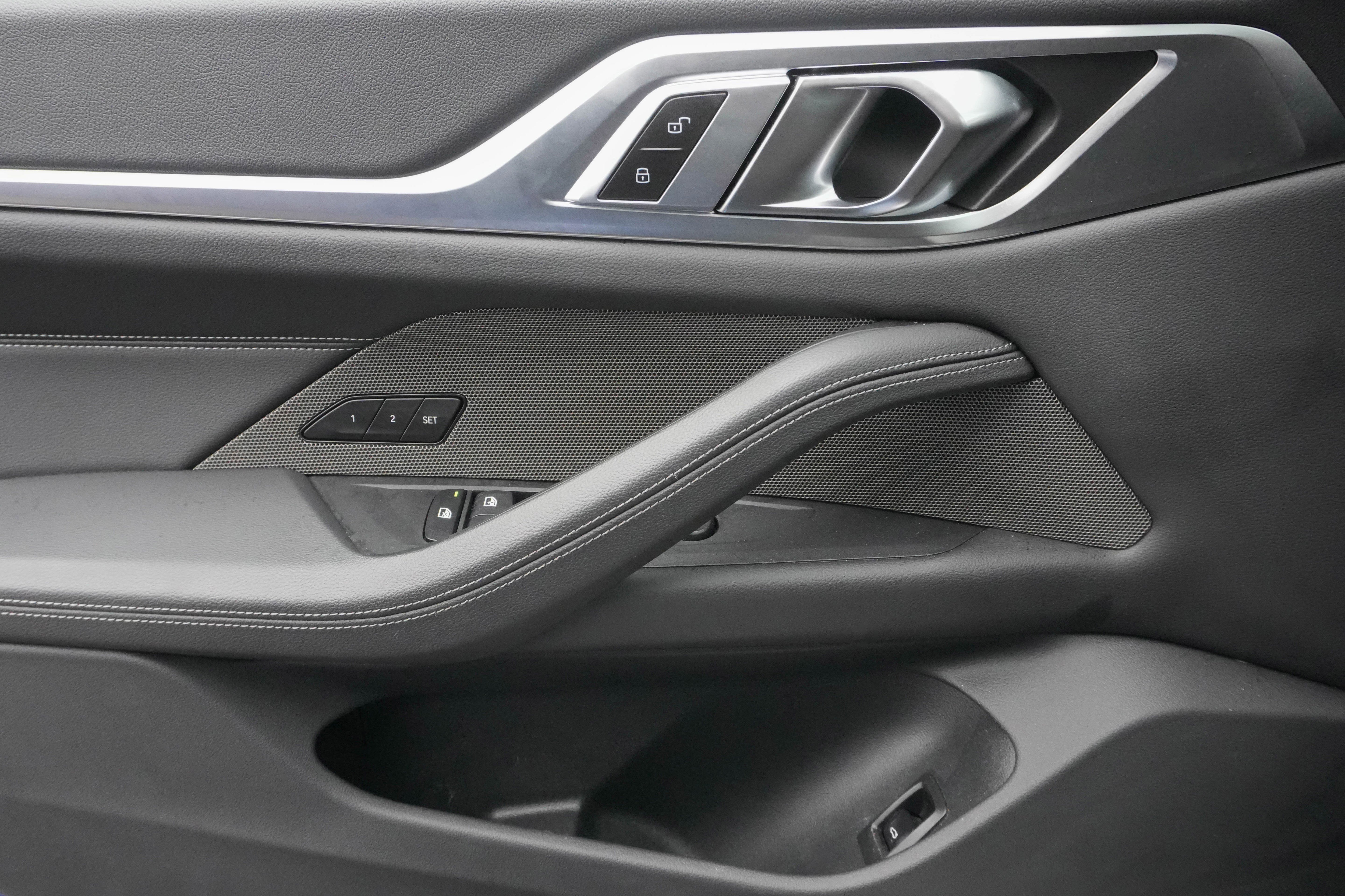 Certified 2025 BMW M440i image 30