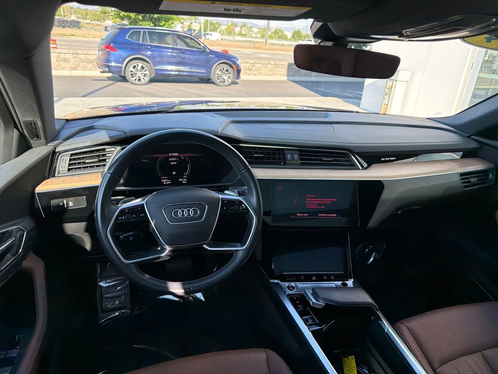 Used 2024 Audi Q8 e-tron Premium Plus AWD/4WD image 13