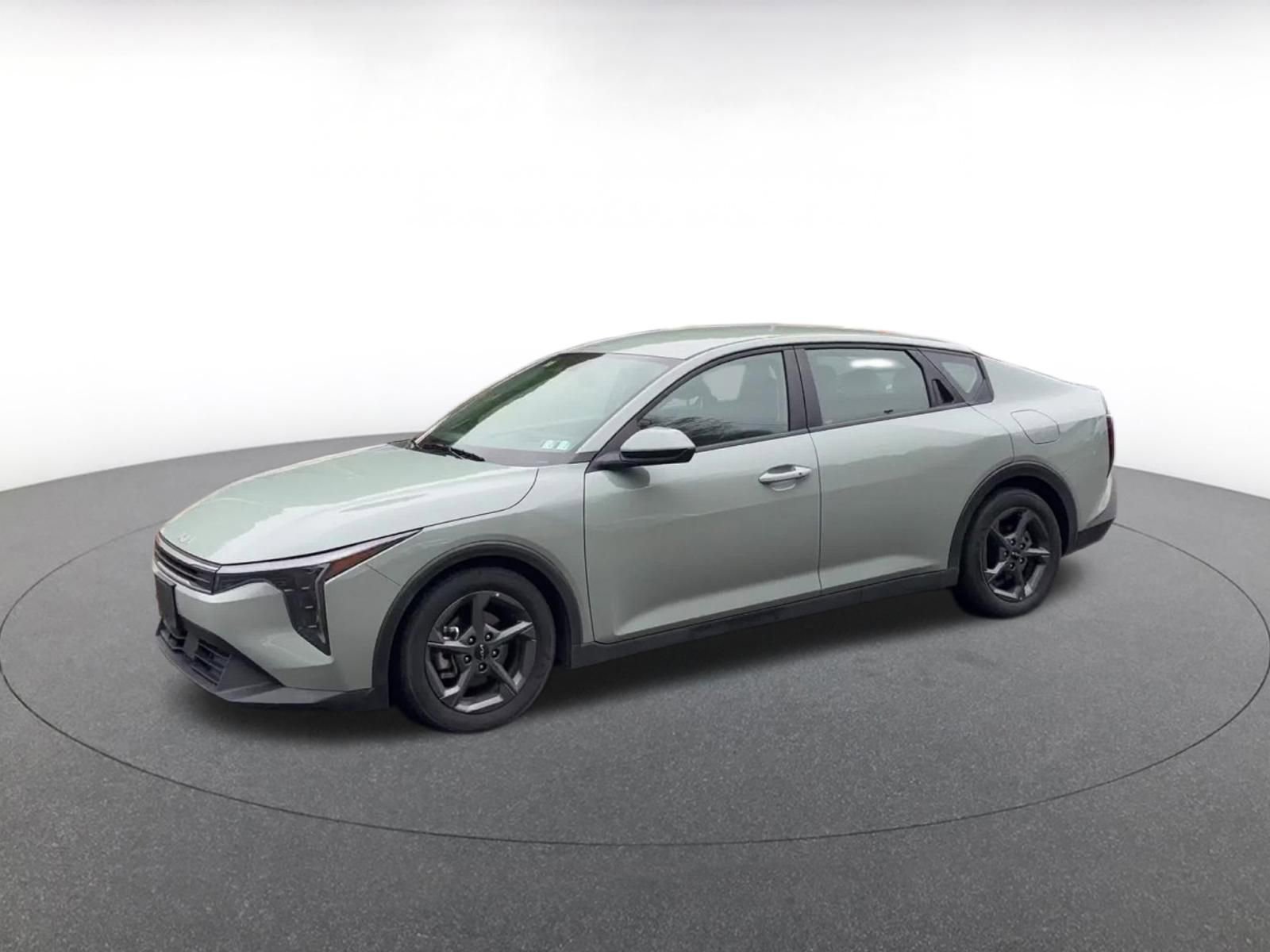 Used 2025 Kia K4 FWD image 8