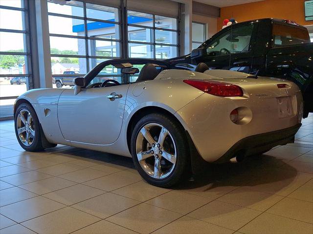 Used 2007 Pontiac Solstice GXP w/ Premium Package RWD image 5