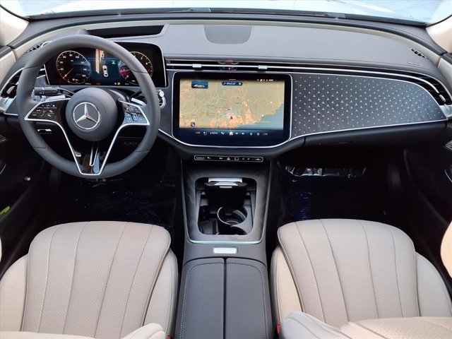 New 2026 Mercedes-Benz E 350 4MATIC Sedan image 4