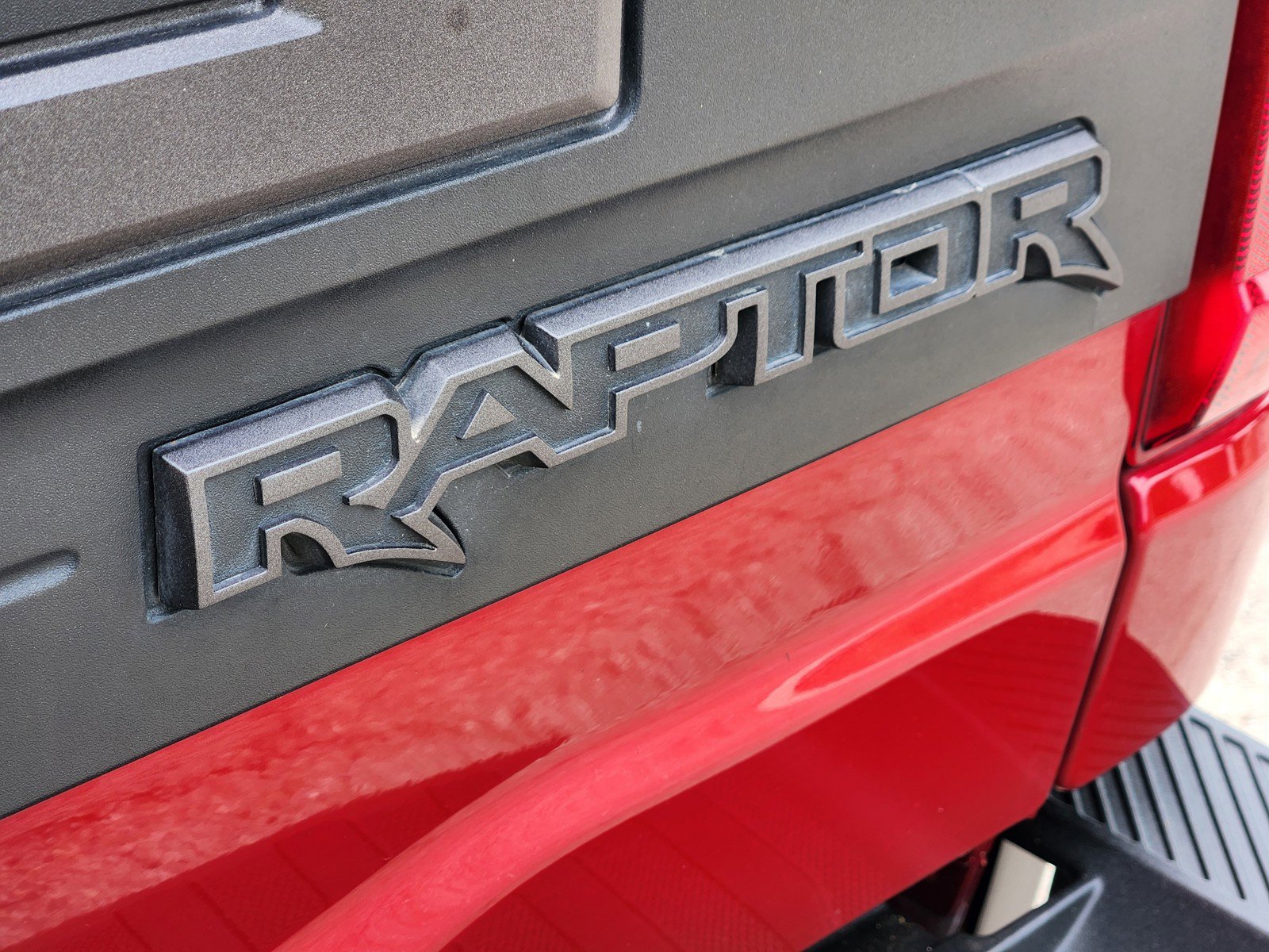 Used 2022 Ford F150 Raptor w/ Equipment Group 801A High AWD/4WD image 30