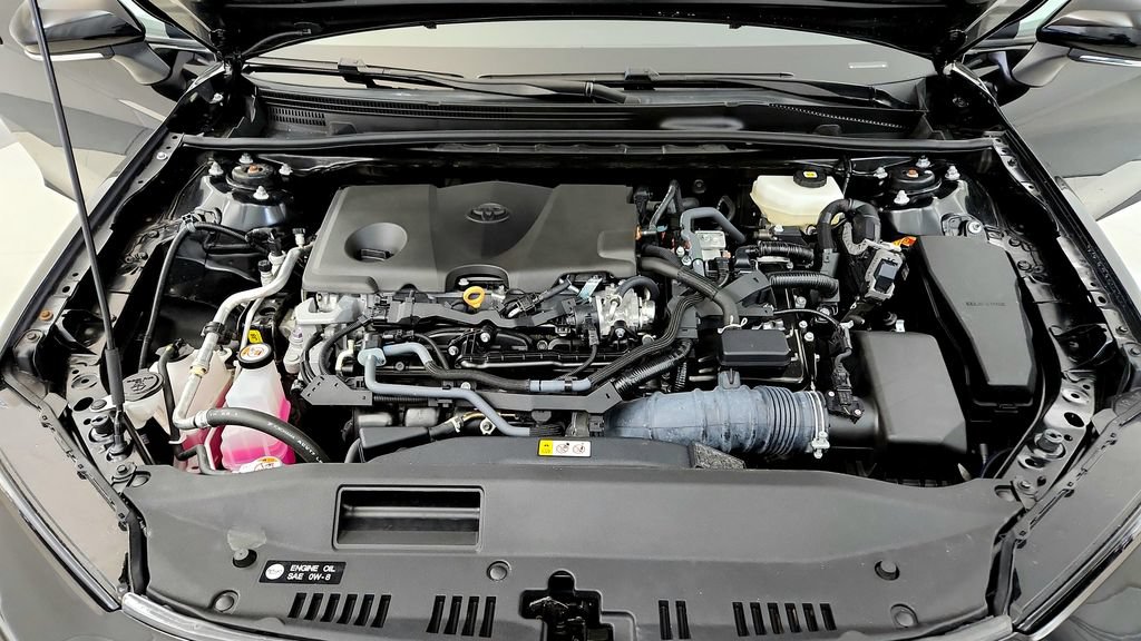 Used 2025 Toyota Camry LE FWD image 15