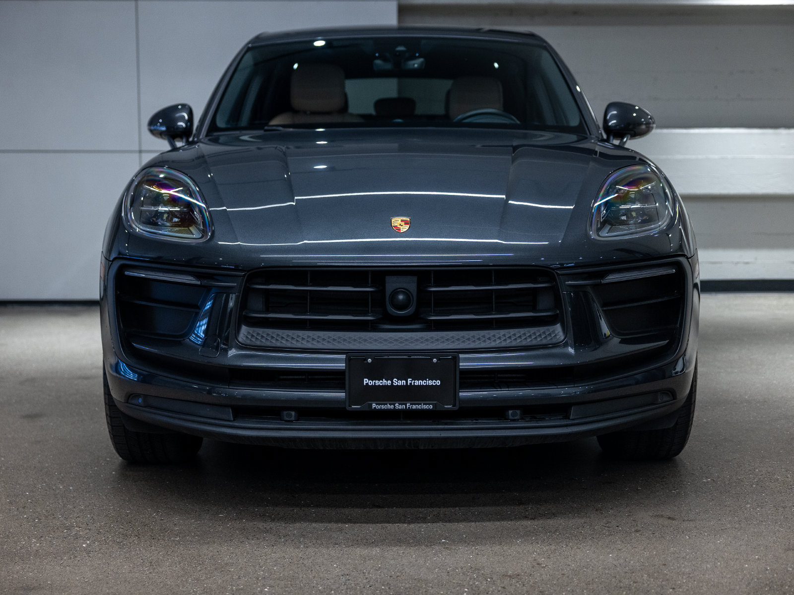 Certified 2023 Porsche Macan AWD/4WD image 11