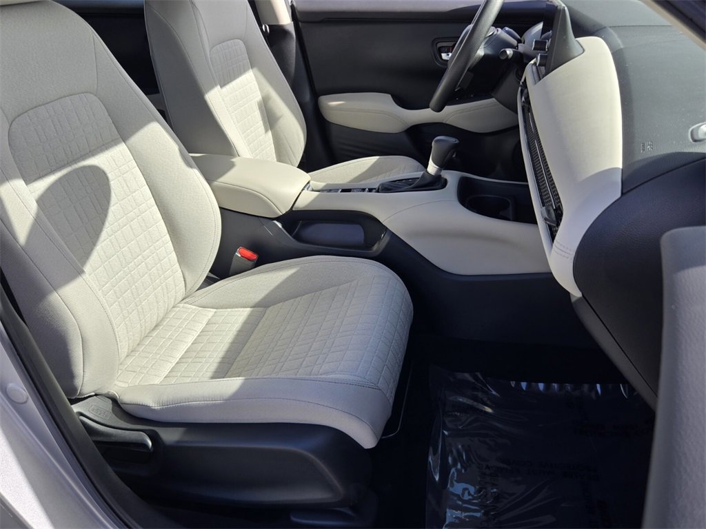 Used 2023 Honda HR-V LX image 17