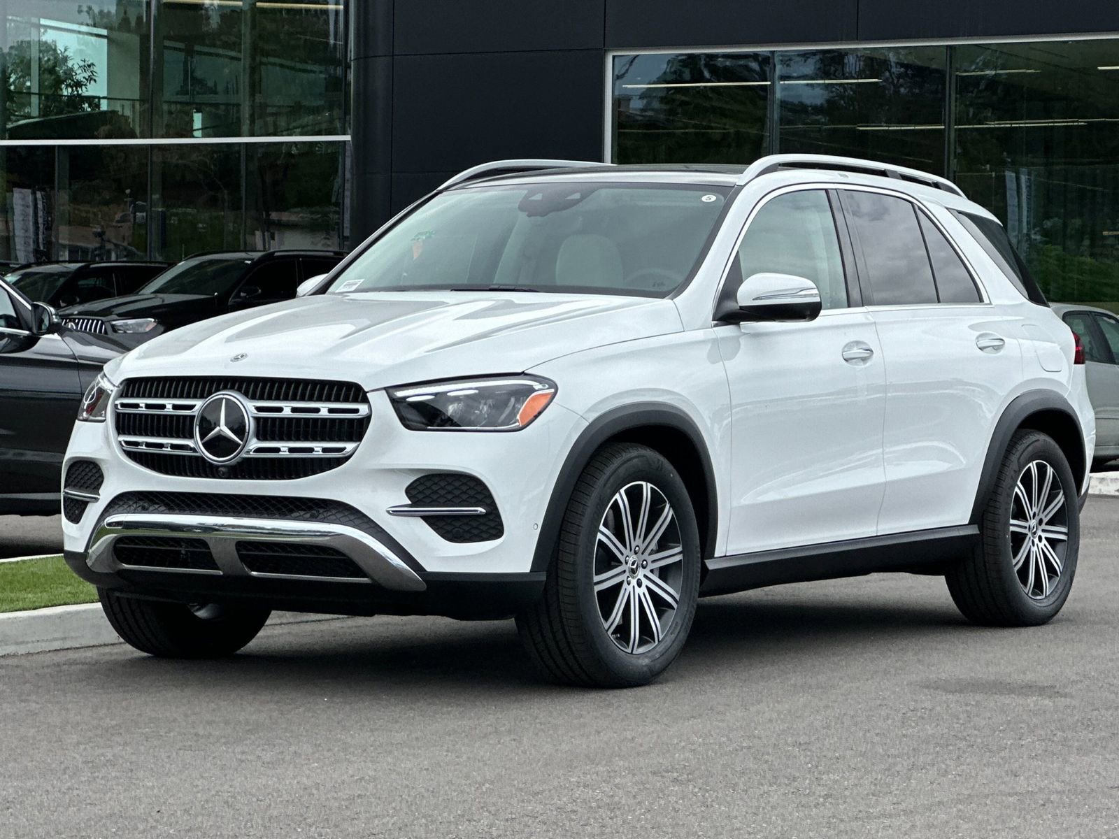 New 2026 Mercedes-Benz GLE 450e 4MATIC image 7