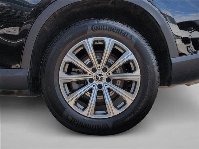 Used 2025 Mercedes-Benz GLC 300 4MATIC image 24