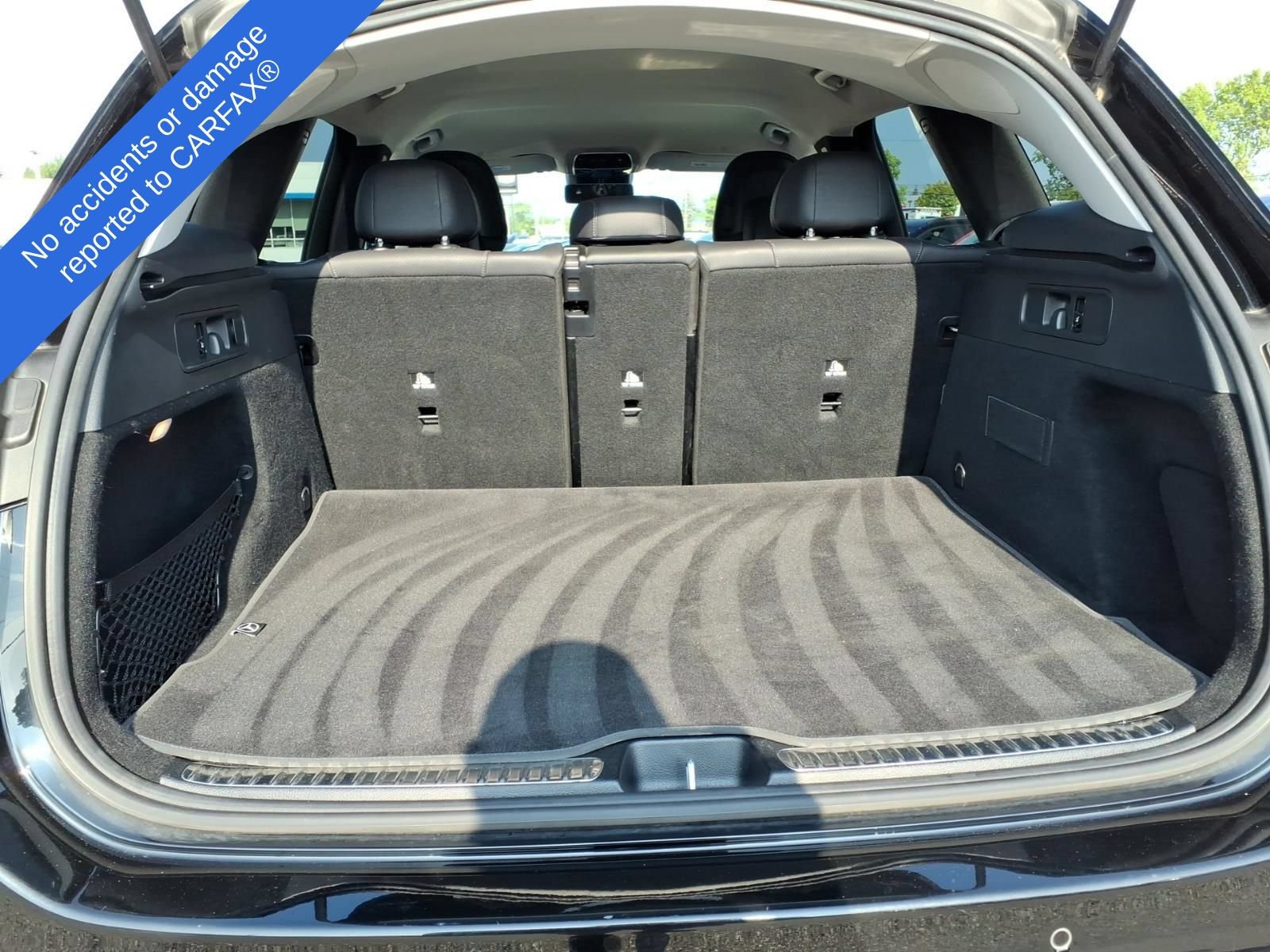 Used 2024 Mercedes-Benz GLC 300 image 9