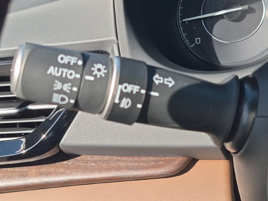 Certified 2024 Acura RDX w/ Advance Package AWD/4WD image 19