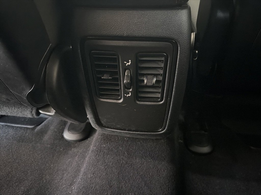 Used 2024 Dodge Durango GT w/ Blacktop Package image 34