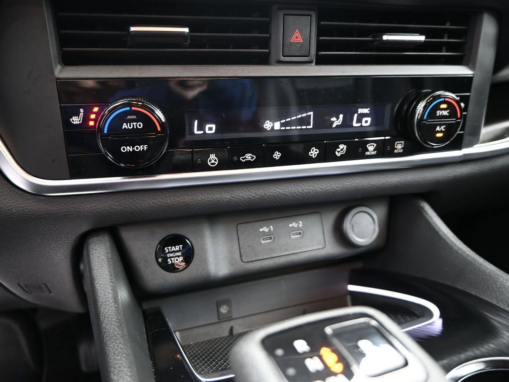 Used 2025 Nissan Rogue SV w/ Rock Creek Premium Package image 15