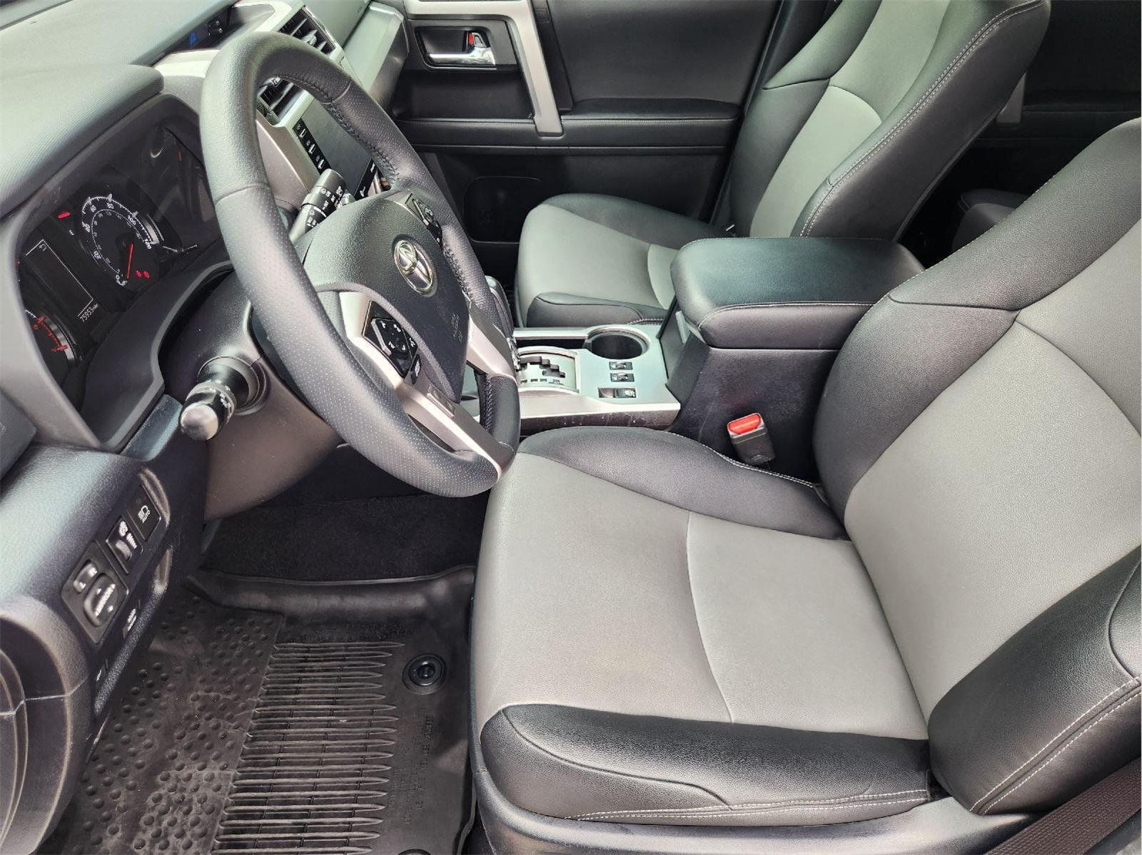 Used 2020 Toyota 4Runner SR5 Premium w/ Moonroof Package AWD/4WD image 13