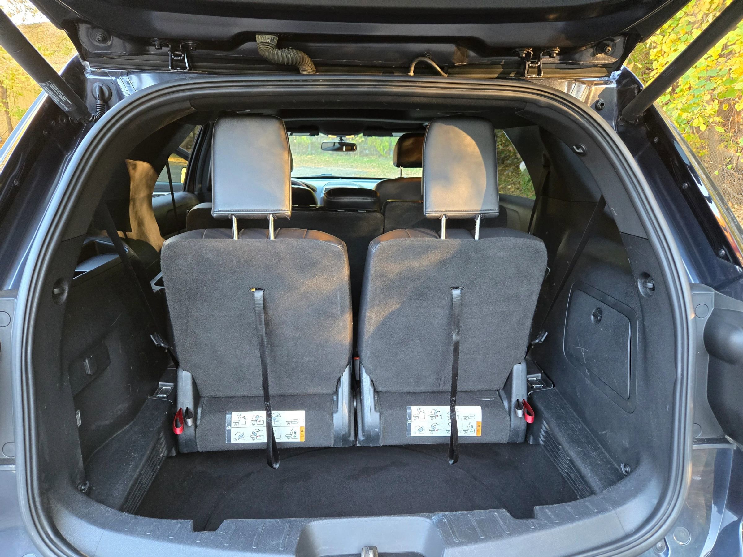 Used 2017 Ford Explorer XLT w/ Equipment Group 202A image 21