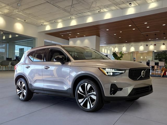 New 2026 Volvo XC40 B5 Ultra AWD/4WD image 5