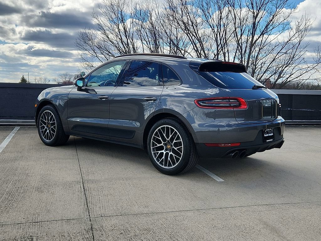 Used 2018 Porsche Macan Sport Edition image 3