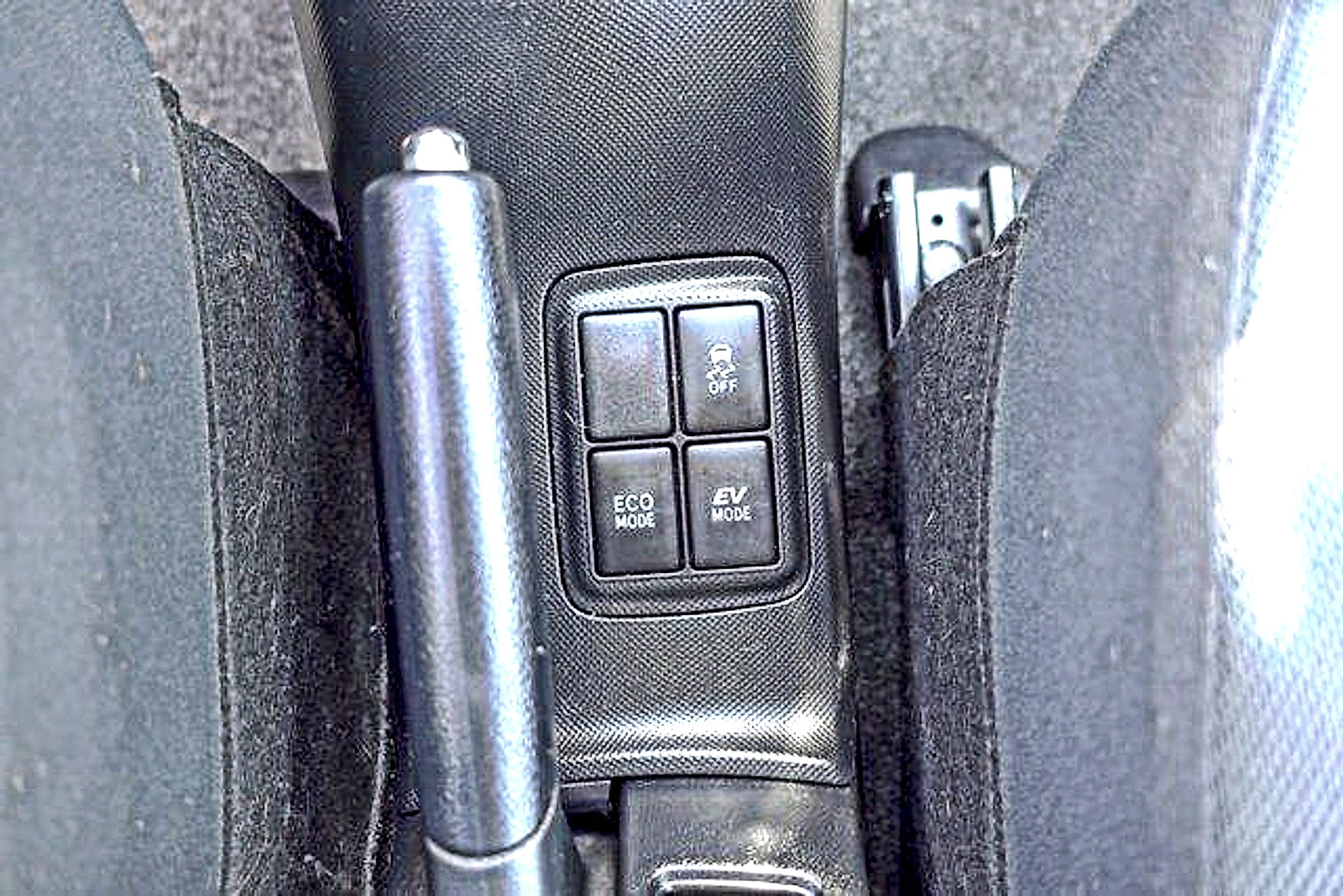Used 2015 Toyota Prius C Two FWD image 21