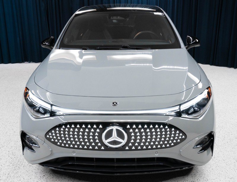 New 2027 Mercedes-Benz CLA 250+ image 2