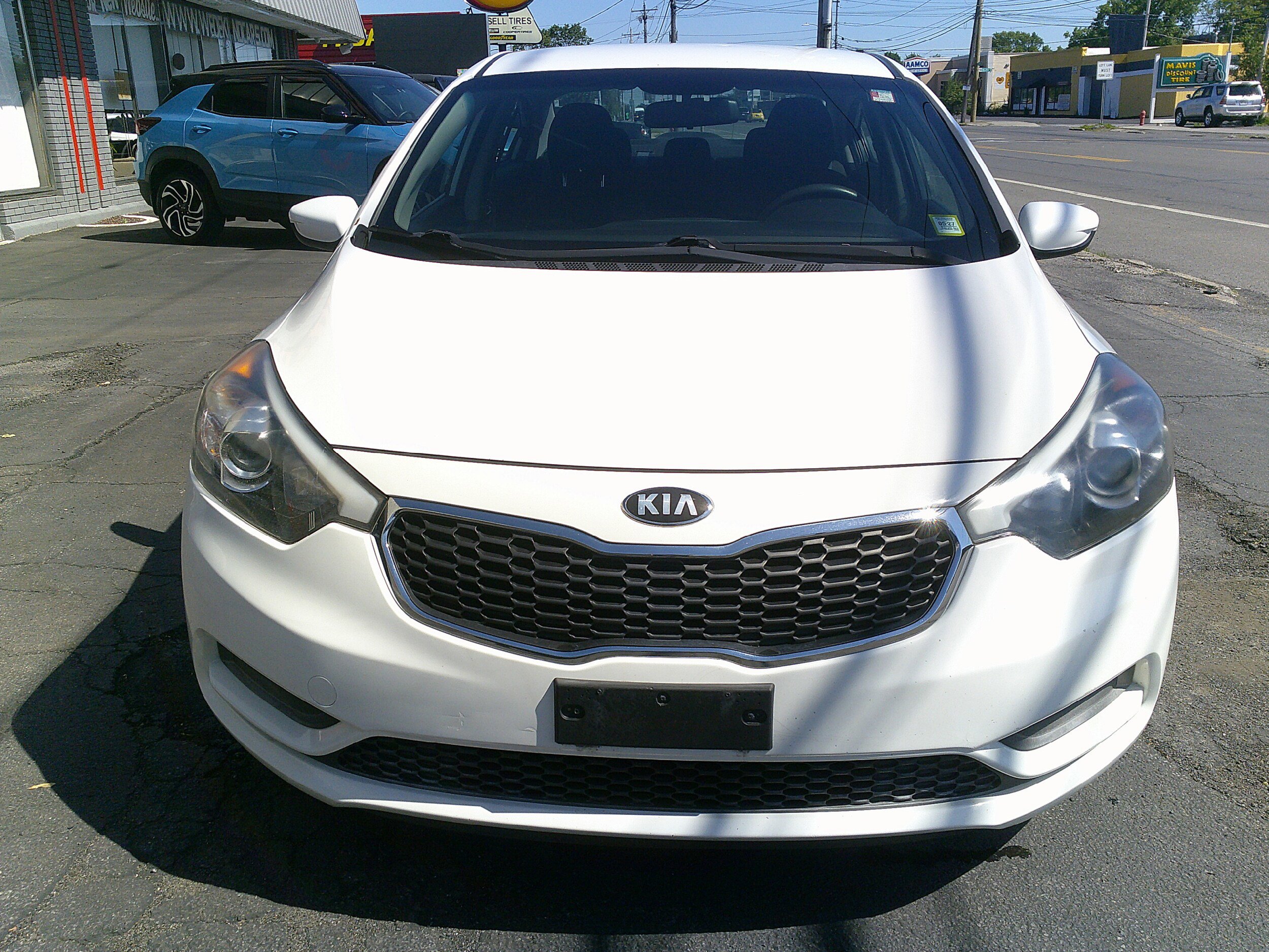 Used 2016 Kia Forte LX FWD image 3
