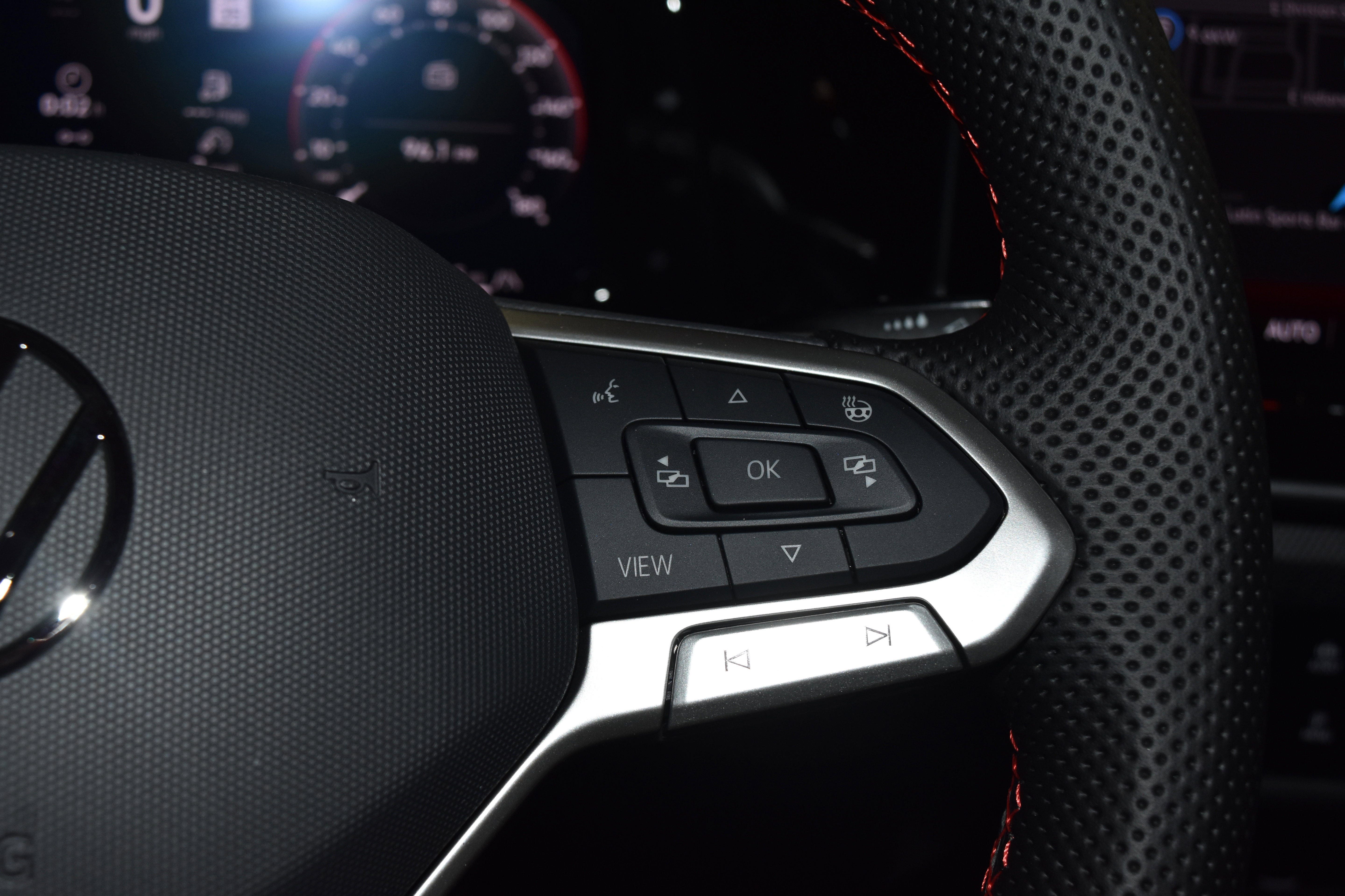 New 2026 Volkswagen GTI SE FWD image 7