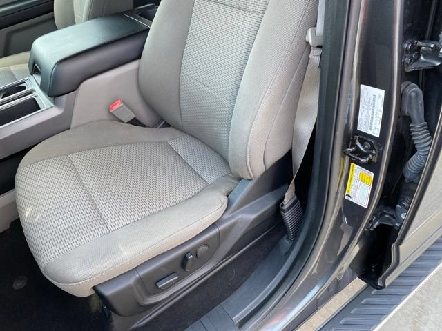 Used 2019 Ford F150 XLT w/ Equipment Group 302A Luxury AWD/4WD image 18