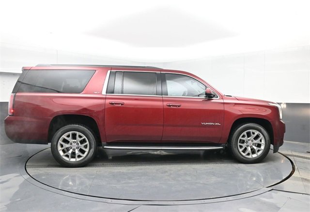 Used 2017 GMC Yukon XL SLT w/ Open Road Package image 10