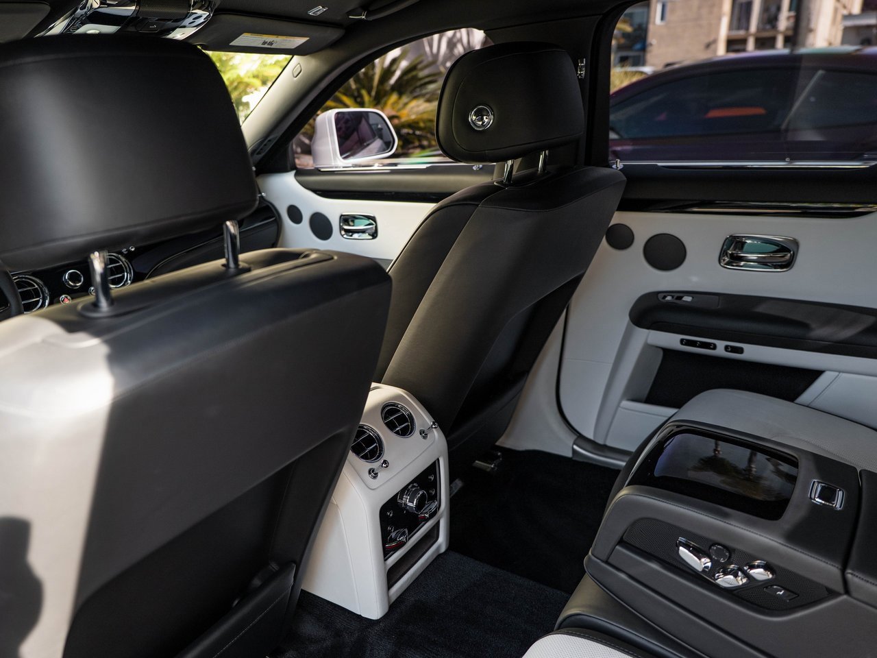 Used 2022 Rolls-Royce Ghost image 29