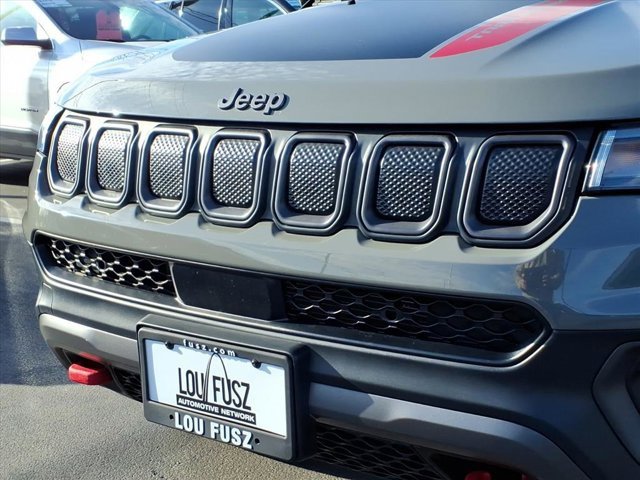 Used 2022 Jeep Compass Trailhawk image 33