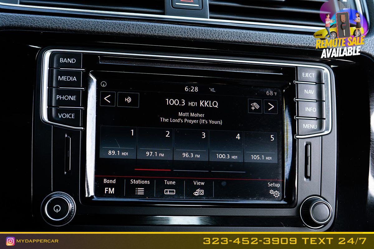 Used 2016 Volkswagen Jetta Sport image 29