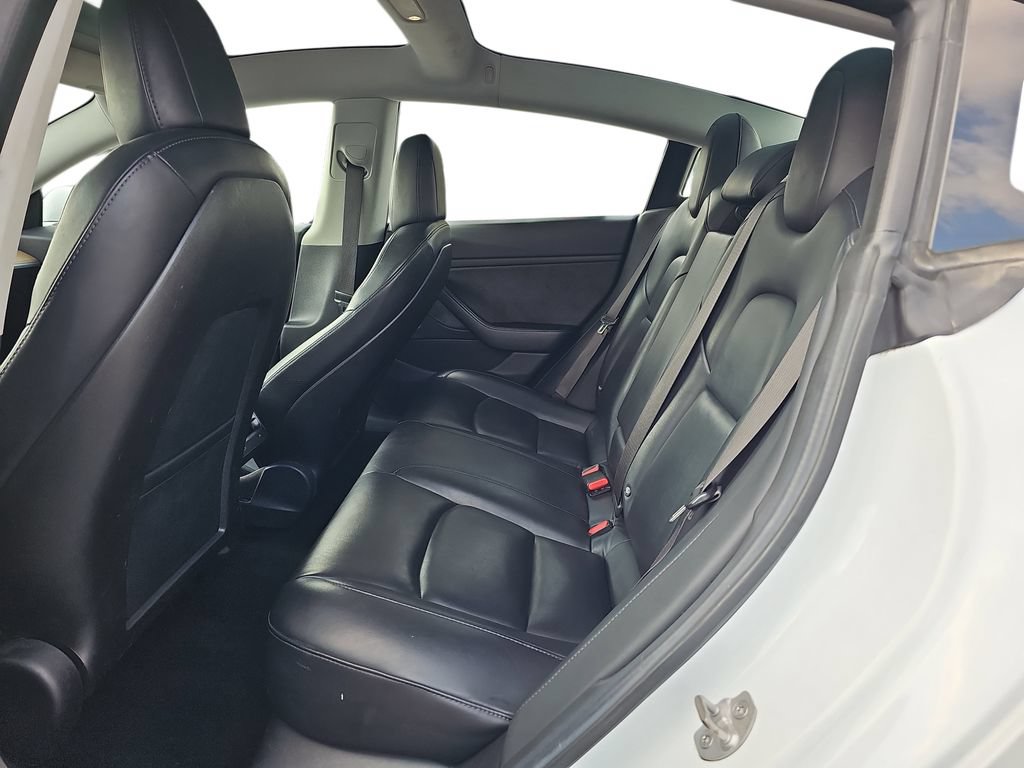 Used 2018 Tesla Model 3 Long Range RWD image 14