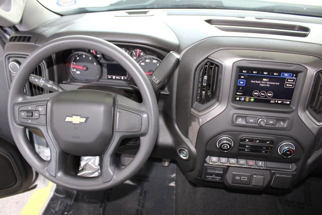 Used 2025 Chevrolet Silverado 2500 W/T w/ WT/CX Safety Package AWD/4WD image 26