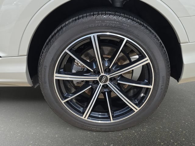 Used 2024 Audi Q7 3.0T Premium Plus AWD/4WD image 38